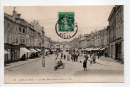 - CPA BAR-LE-DUC (55) - La Rue Entre-Deux-Ponts 1908 (belle Animation) - Editions Lévy N° 31 - - Bar Le Duc