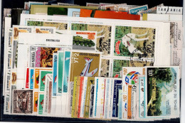 LOT OF 234 STAMPS MINT+USED+ 16 BLOCKS MI- 82 EURO VF!! - Collections (sans Albums)