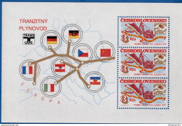 Ceskoslovakia 1984 Trans European Gas Pipe Network Block MNH 2011.1822 Map, Crane, Flag - Usines & Industries