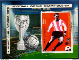 2106.2138 Yemen 1970 World Championship Mexico Block Beckenbauer -orange- Red Background MNH - 1970 – Mexique