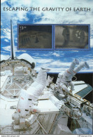 USA 2000 Escaping Gravity Of The Earth Block Issue MNH 2204.1513 Alpha Space Station, Maintenance By Astronauts - Noord-Amerika