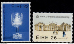 Eire 1983 Ouzel-Galley Goblet & Centennial Irish Bank 2 Values MNH 2209.3010 Chamber Of Commerce - Verres & Vitraux