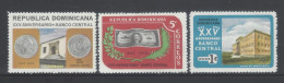 DOMINICAN REPUBLIC CENTRAL BANK BUILDING Sc 699-700 C202 MNH 1972 - Dominicaine (République)