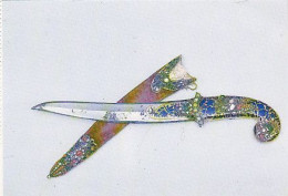 AK 181414 CHINA - A Dagger With Enamel Handle Of Gold Body Inlaid With Pearls And Gems - Chine