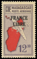 ** MADAGASCAR PA 49b : 12f50 Violet, FRANCE LIBRE, Trait Sous Le S De POSTE, 2 Grains Dans Le Papier, TB - Andere & Zonder Classificatie