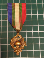 MEDAILLE UNION NATIONALE DES COMBATTANTS UNC, FRANCE - Frankreich