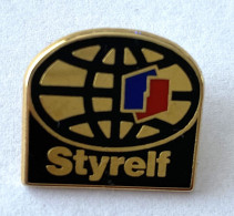 PINS CARBURANTS  ELF STYRELF / 33NAT - Carburants