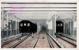 Express Trains In Subway At Spring Street, New York (1908) - Métro