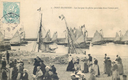 CALVADOS  PORT EN BESSIN  Les Barques De Peche Pavoisées Dans L'avant Port - Port-en-Bessin-Huppain
