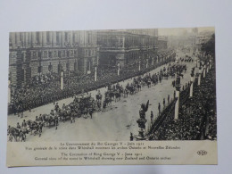 LONDRES Le Couronnement Du Roi Georges V Juin 1911 Vue Générale De La Scène Dans Whitehall Montrant Les Arches Ontario . - Whitehall