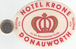 ETIQUETA - STICKER - LUGGAGE LABEL  HOTEL KRONE -DONAUWORTH   ALEMANIA - ALLEMAGNE - DEUTSCHLAND - Etiquetas De Hotel