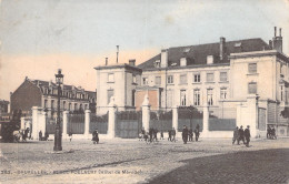 BELGIQUE - Bruxelles - Place Poelaert - Hotel De Merode - Colorisé Et Animé - Carte Postale Ancienne - Bruselas (Ciudad)