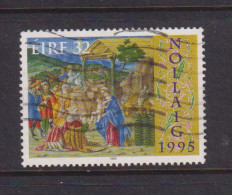 IRELAND - 1995  Christmas  32p Used As Scan - Usati