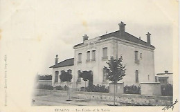 CPA Eragny Les Ecoles Et La Mairie - Eragny