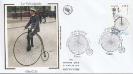 2011 " LE VELOCIPEDE : GRAND BI " Sur Enveloppe 1er Jour. N° YT 4560. Parfait état. FDC à Saisir !!! - Cycling