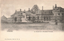 BELGIQUE - Vilvorde - La Station Et Le Monument Portaels  - Carte Postale Ancienne - Vilvoorde