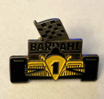 PINS AUTOMOBILE F1 BARDAHL / DRAPEAU A DAMIERS / 33NAT - F1