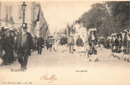 BELGIQUE - Bruxelles - Les Géants - Animé - Carte Postale Ancienne - Altri & Non Classificati