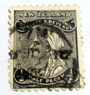 Rare 1882 New Zealand Half Penny Of Victoria, VF - Gebraucht