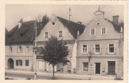 D8676) KINDBERG  Steiermark - HAUPTPLATZ Mit TRAFIK U. Fahrrad An Straße ALT ! - Kindberg