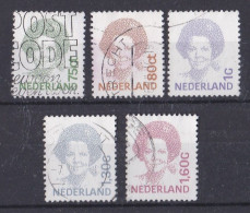 Pays Bas -  1980 - 89   Béatrix   Y&T  N °  1372   1380c   1380d   1380f  1415   Oblitéré - Gebruikt