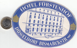 ETIQUETA - STICKER - LUGGAGE LABEL  HOTEL FURSTENHOF -DUSSELDORF -   ALEMANIA - ALLEMAGNE - DEUTSCHLAND - Etiquetas De Hotel