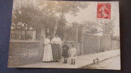 CARTE PHOTO  BOIS COLOMBES 92  28 RUE FAIDHERBE FEMMES ENFANTS PROPRIETE 1908 CACHET ASNIERES ADRESSE AU VERSO - Andere & Zonder Classificatie