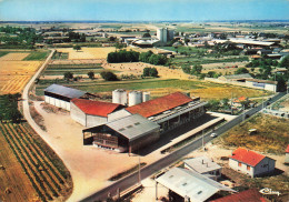 Neuville Du Poitou * Vue Aérienne Sur Le Centre De Vinification De La Cave Coopérative - Sonstige & Ohne Zuordnung