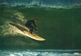 - SURF - Photo B. HERMANN. - - Waterski