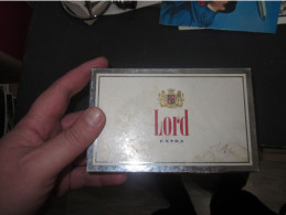 Old Cardboard Tobacco Box Lord Extra 50 Cigaretten Im Rauch Nikotinarm 14x9x3.3 Cm - Contenitori Di Tabacco (vuoti)