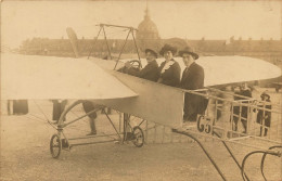 Paris 7ème * Carte Photo Aviation * Avion Marque Modèle Type ? N°63 * Esplanade Hôtel Des Invalides * Aviateur - Distrito: 07