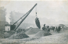 PARIS   ( Berges De La Seine  )  DECHARGEMENT DE SABLE - La Seine Et Ses Bords