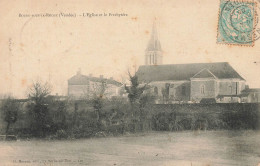 Le Bourg Sous La Roche * 1905 * Un Coin Du Village , Le Presbytère Et L'église - Autres & Non Classés