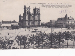 VITRY LE FRANCOIS ---Vue Générale De La Place D'Armes - Vitry-le-François