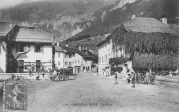 GRESY-sur-ISERE (Savoie) - La Place - Attelage De Cheval - Voyagé 1909 (2 Scans) Emile Monnière Huissier à Blesle 43 - Gresy Sur Isere