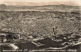 ESPAGNE - Barcelona Desde El Aire - 609 - La Ciudad, Tibidabo Y Montserrat Al Fondo - Carte Postale - Barcelona