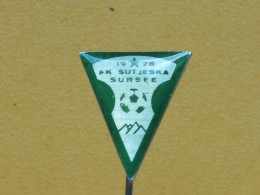 Badge Z-22-13 - SOCCER, FOOTBALL CLUB SUTJESKA SURSEE - Football