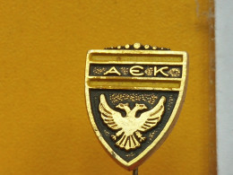 Badge Z-22-14 - SOCCER, FOOTBALL CLUB AEK, GREECE - Football