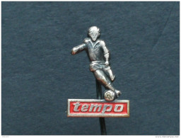 Badge Z-22 - TEMPO, SPORT MAGAZINE, SERBIA, FOOTBALL, - Football