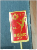 Badge Z-22 - MASINAC NIS, SERBIA, WOMEN FOOTBALL CLUB, CLUB DE FOOTBALL POUR FEMMES - Football