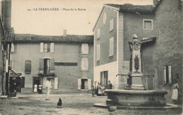 La Verpillière * Place De La Mairie * Commerce A. CHAPOT * Villageois Enfants - Andere & Zonder Classificatie