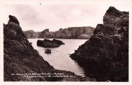 FRANCE - Belle Ile En Mer - La Baie Et Les Rochers De Goulphar, Vue Prise Des Grottes Du Talud - Carte Postale - Belle Ile En Mer