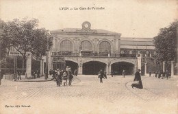 Lyon * 2ème * La Gare De Perrache * Le Parvis - Lyon 2