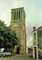 Challans * Place De L'église Et Le Clocher * Café Des Marronniers - Challans