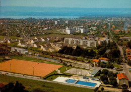 MEYZIEU    ( ISERE )    LE STADE DE LA ROSERAIE ET LE CARREAU - Meyzieu