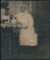 Cca 1915 Vöröskeresztes Nővér Portréja, Fotó, 15×12 Cm - Other & Unclassified