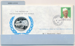 ENSZ 1980. "A Világ Nemzeteinek Emlékérmei - Sierra Leone" Ag Emlékérem Megcímzett érmés Borítékon Elsőnapi Bélyegzős Bé - Unclassified