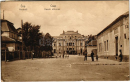 T2/T3 Csap, Chop, Cop; Vasútállomás / Nadrazi / Railway Station (kis Szakadás / Small Tear) - Non Classés