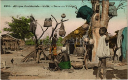 ** T1 Sénégal, Dans Un Village / In A Village, African Folklore - Ohne Zuordnung