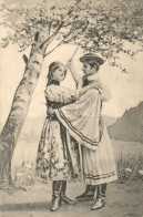 T3 Magyar Parasztpár / Hungarian Couple, Folklore (gyűrött /creases) - Unclassified